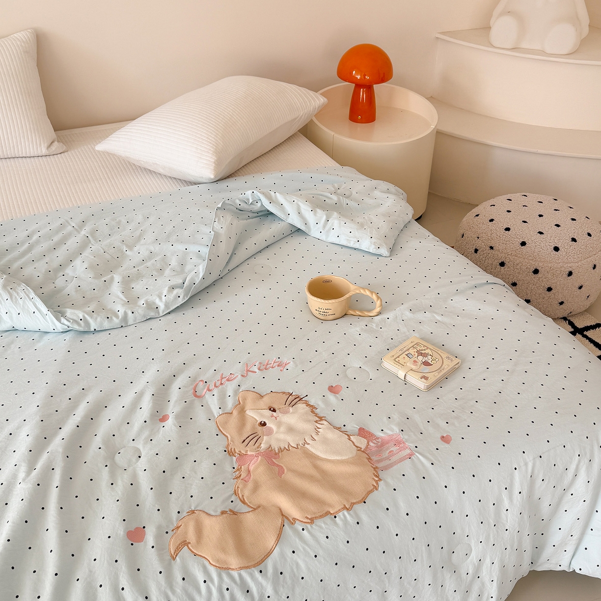 91家纺网 家纺一手货源 找家纺 吾欢心 2026春夏新款水洗棉可爱卡通贴布绣花单夏被空调被夏凉被 蛋糕猫酱