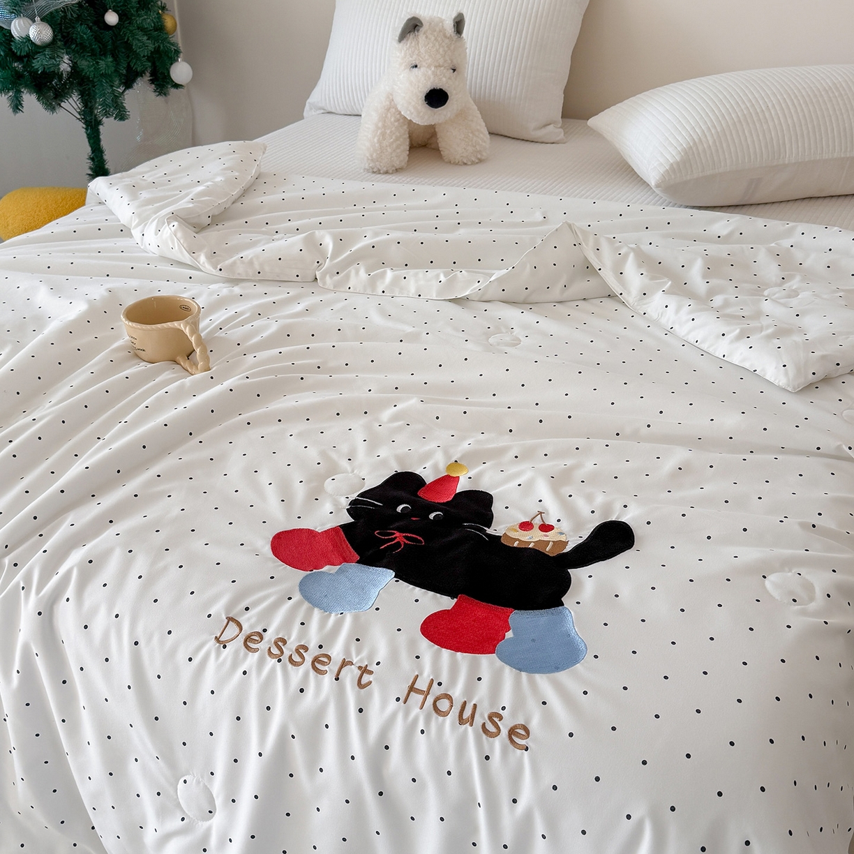 91家纺网 家纺一手货源 找家纺 吾欢心 2026春夏新款水洗棉可爱卡通贴布绣花单夏被空调被夏凉被 搞怪猫咪