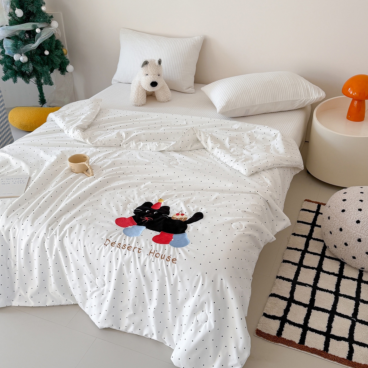 91家纺网 家纺一手货源 找家纺 吾欢心 2026春夏新款水洗棉可爱卡通贴布绣花单夏被空调被夏凉被 搞怪猫咪