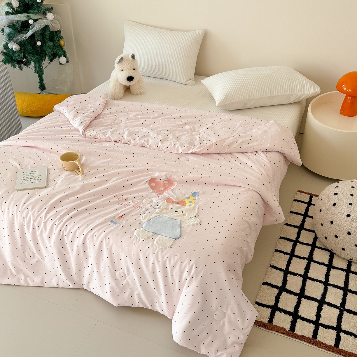 91家纺网 家纺一手货源 找家纺 吾欢心 2026春夏新款水洗棉可爱卡通贴布绣花单夏被空调被夏凉被 气球猫咪