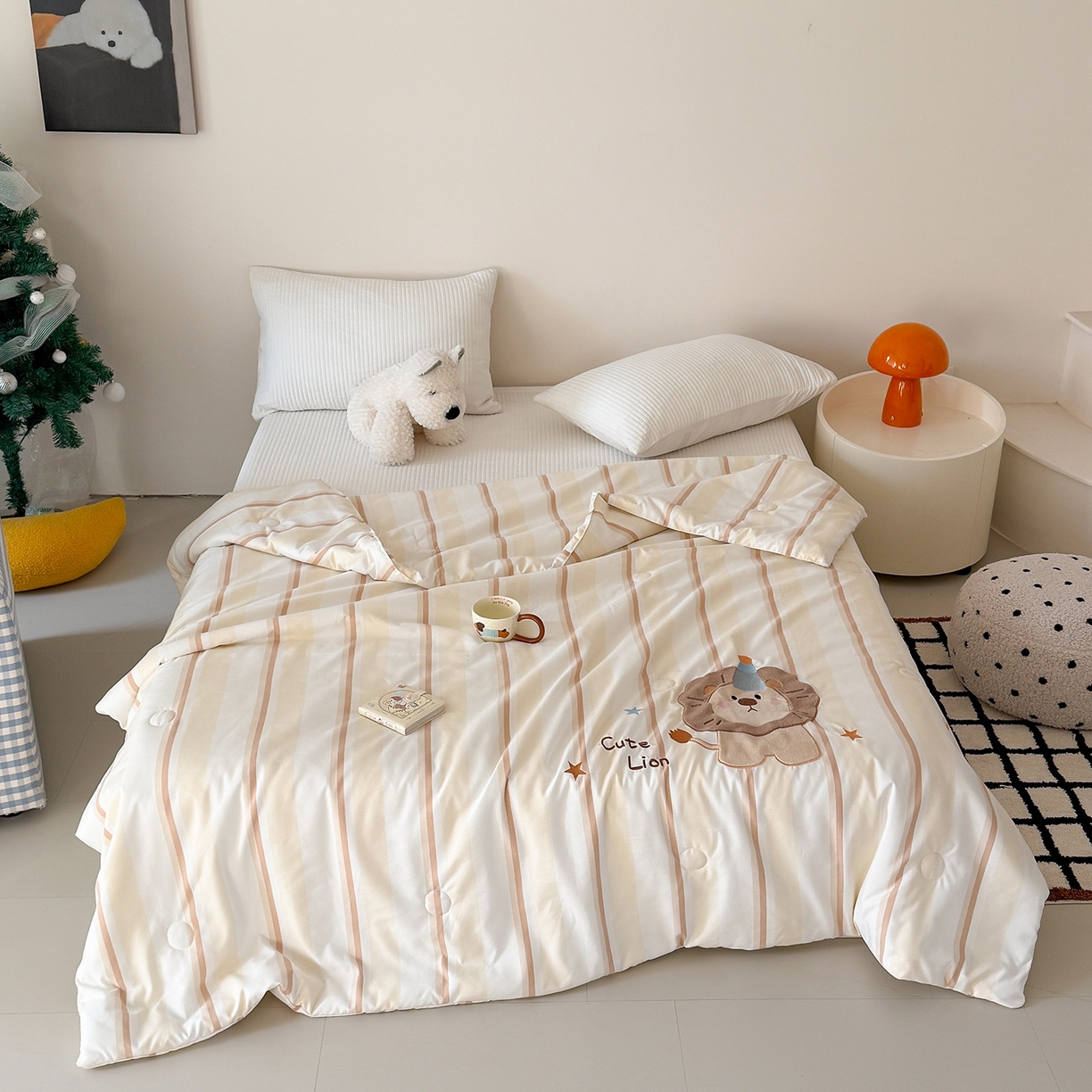 91家纺网 家纺一手货源 找家纺 吾欢心 2026春夏新款水洗棉可爱卡通贴布绣花单夏被空调被夏凉被 小狮子