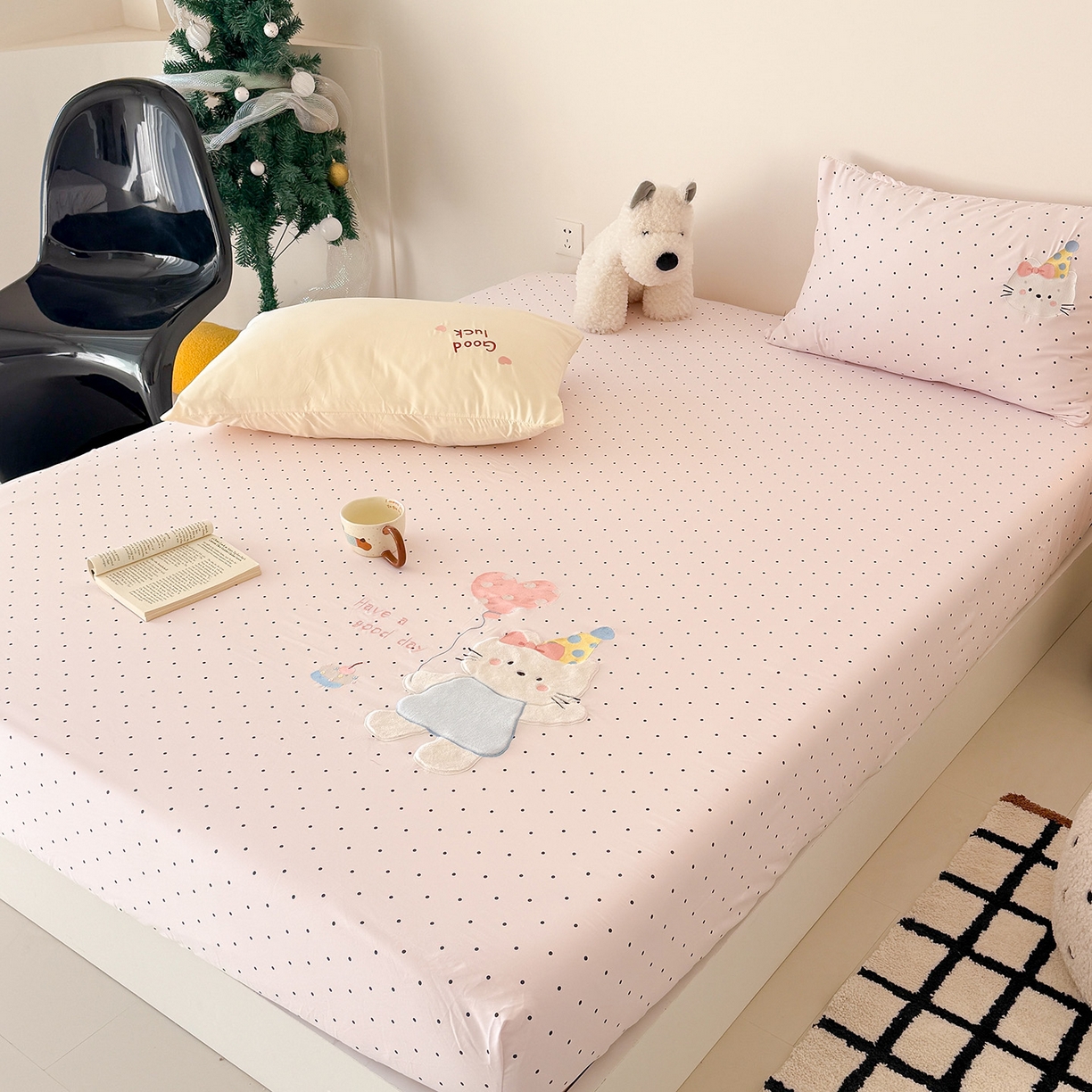 91家纺网 家纺一手货源 找家纺 吾欢心 2026新款水洗棉可爱卡通贴布绣花床笠单品床笠单件床笠三件套 气球猫咪