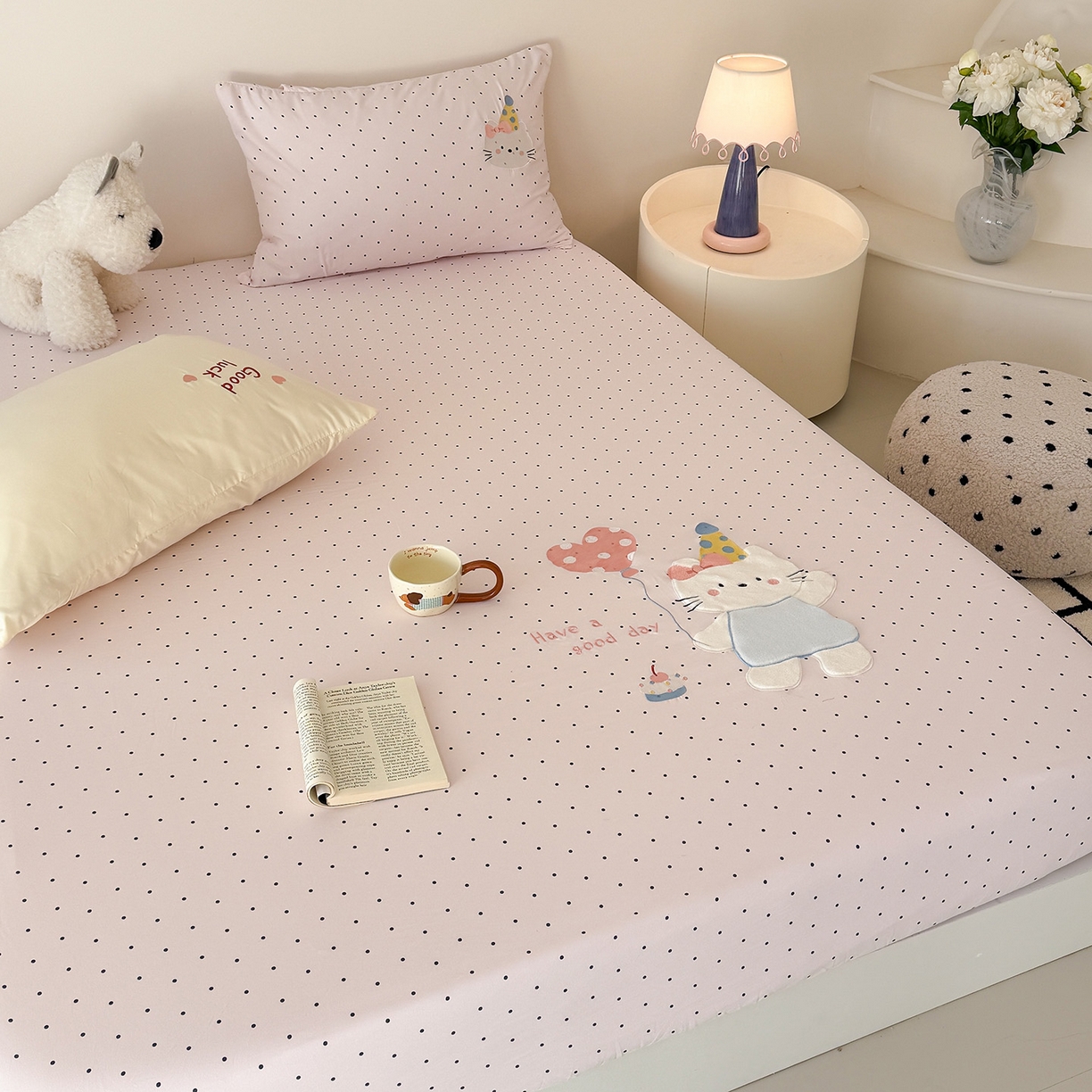 91家纺网 家纺一手货源 找家纺 吾欢心 2026新款水洗棉可爱卡通贴布绣花床笠单品床笠单件床笠三件套 气球猫咪