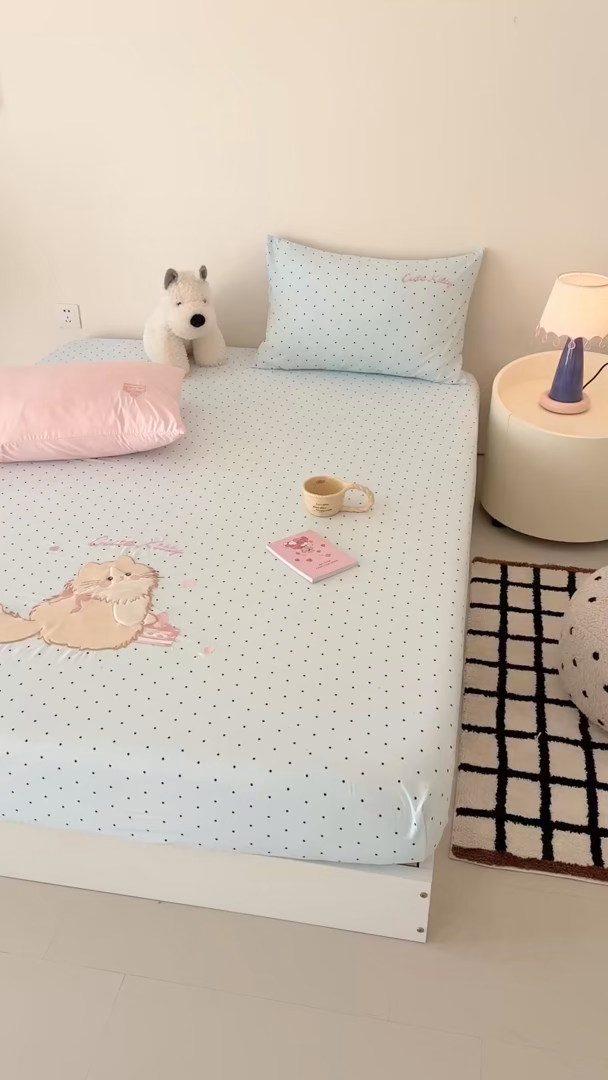 91家纺网 家纺一手货源 找家纺 吾欢心 2026新款水洗棉可爱卡通贴布绣花床笠单品床笠单件床笠三件套 蛋糕猫酱