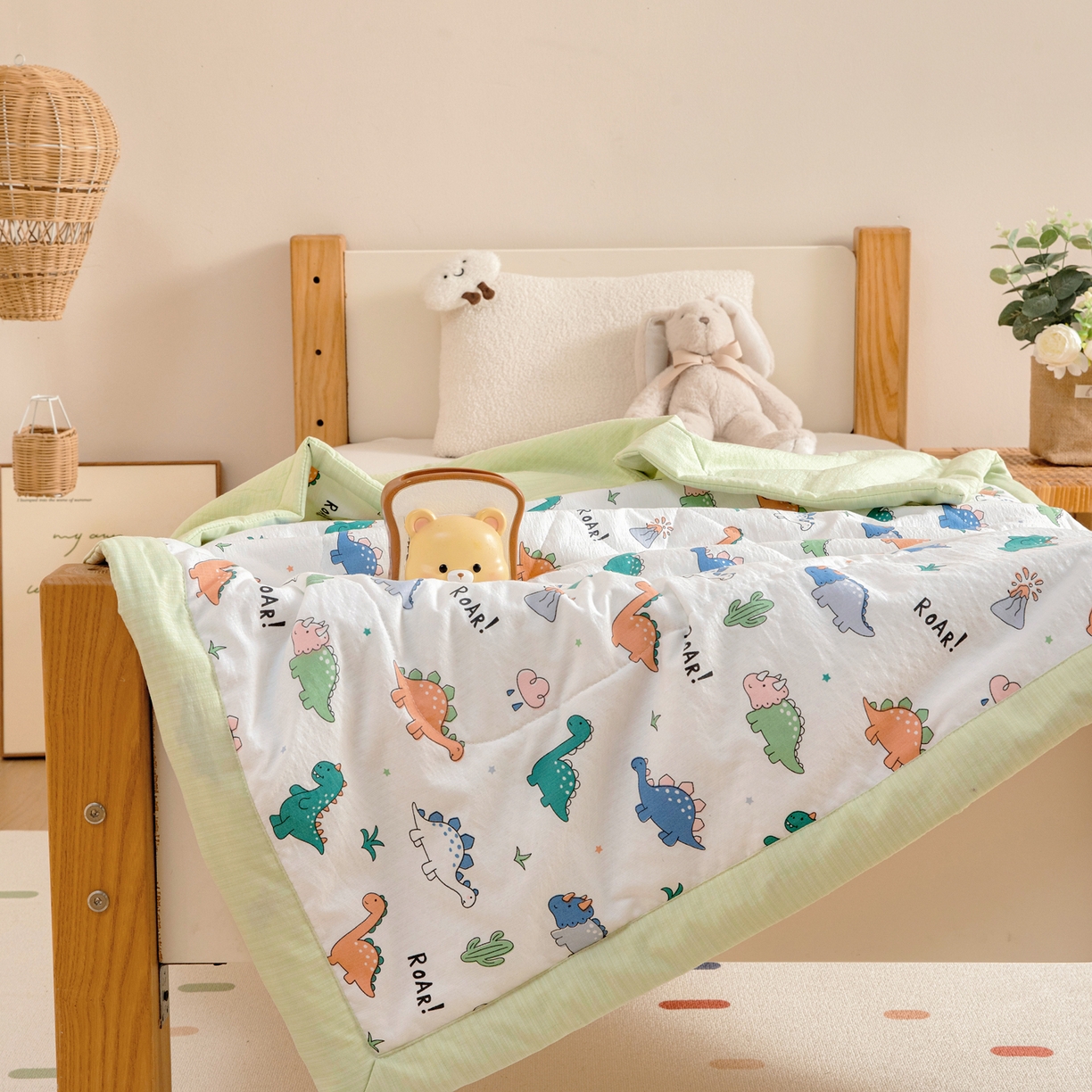 91家纺网 家纺一手货源 找家纺 御棉坊 2026新款A类柔肤棉儿童夏被宝宝空调被幼儿园午睡夏凉被丝绵薄被子 恐龙家园