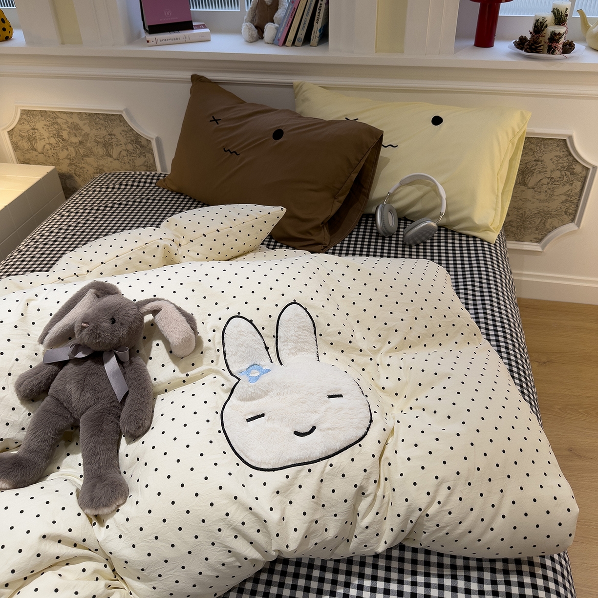 91家纺网 家纺一手货源 找家纺 曼谷家纺 2026年 水洗棉兔毛贴布绣四件套被套床单学生双人 菲菲兔-波点