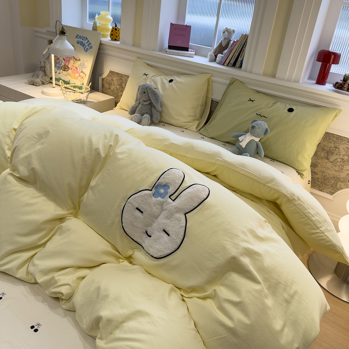 91家纺网 家纺一手货源 找家纺 曼谷家纺 2026年 水洗棉兔毛贴布绣四件套被套床单学生双人 菲菲兔-芝士樱桃