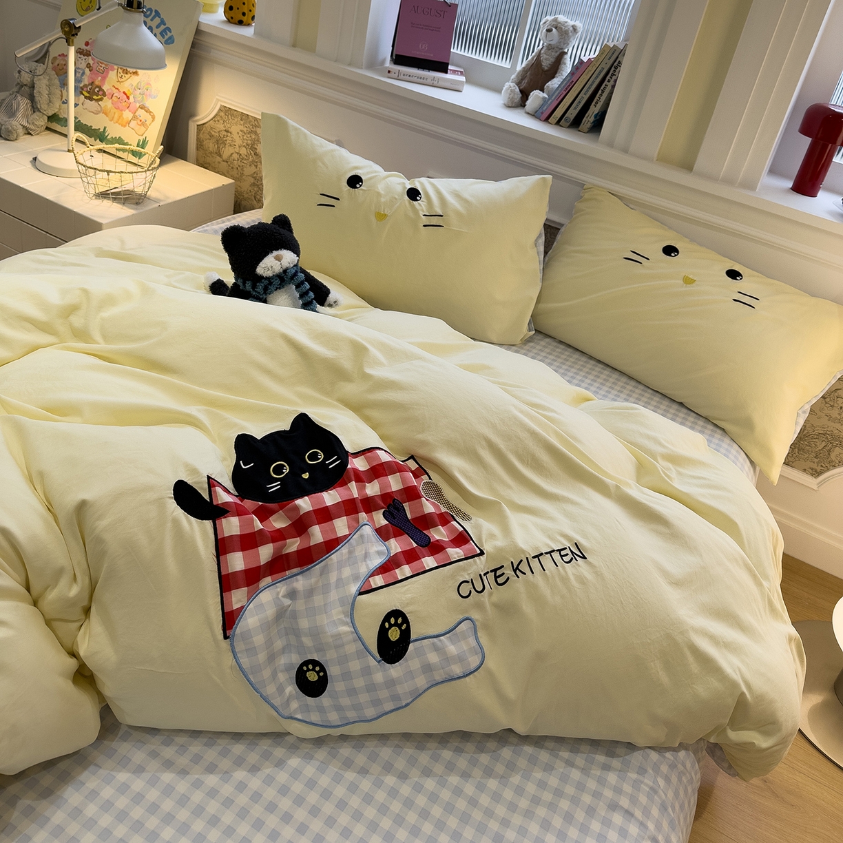 91家纺网 家纺一手货源 找家纺 曼谷家纺 2026年 水洗棉兔毛贴布绣四件套被套床单学生双人 躲猫猫