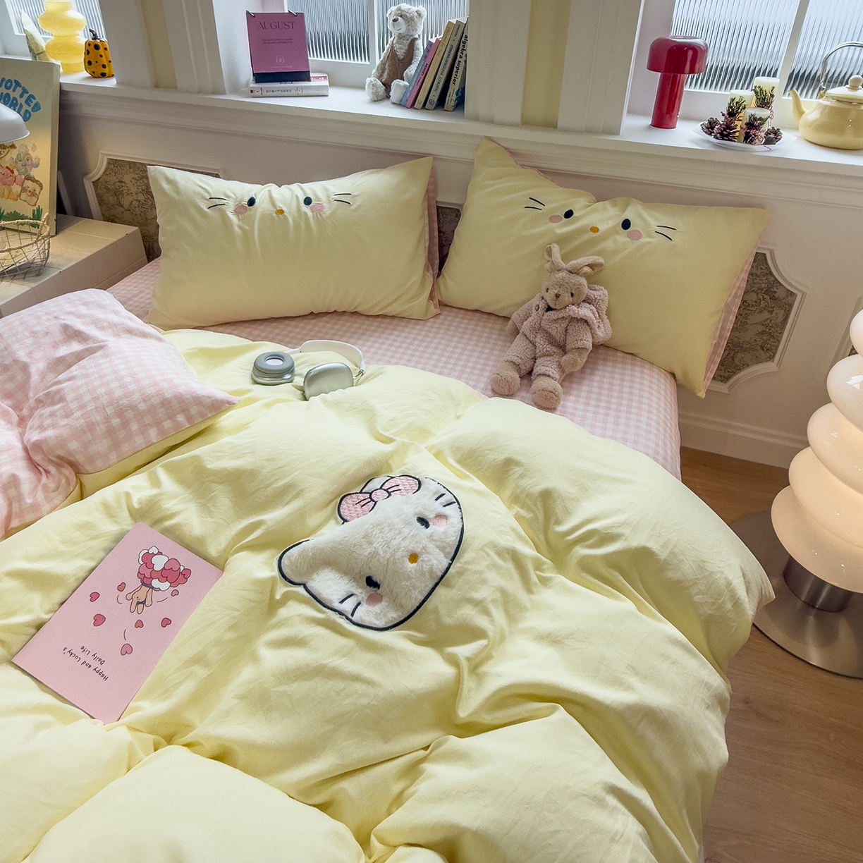 91家纺网 家纺一手货源 找家纺 曼谷家纺 2026年 水洗棉兔毛贴布绣四件套被套床单学生双人 可爱猫-芝士粉小格