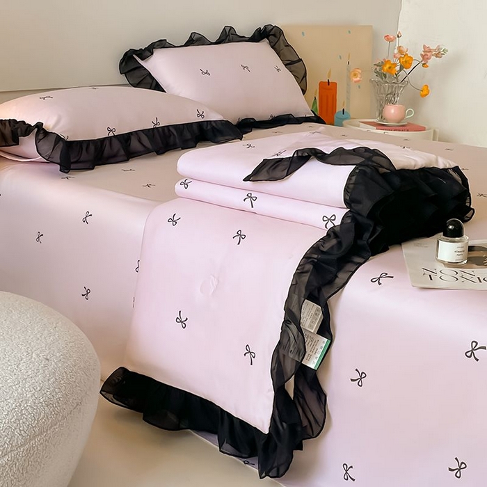 91家纺网 家纺一手货源 找家纺 绒世界 2026新款水洗真丝冰丝美拉德风花边夏被四件套空调被夏凉被 夏被-蝴蝶结-粉