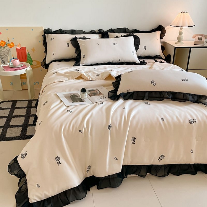 91家纺网 家纺一手货源 找家纺 绒世界 2026新款水洗真丝冰丝美拉德风花边夏被四件套空调被夏凉被 夏被-玫瑰