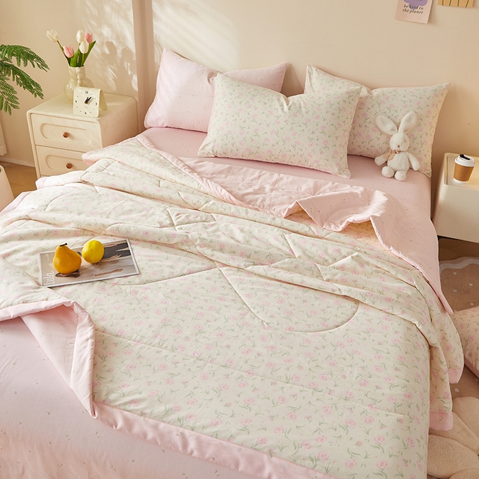 91家纺网 家纺一手货源 找家纺 海洋家纺 2026新款A类里外全棉印花夏被四件套 粉黛