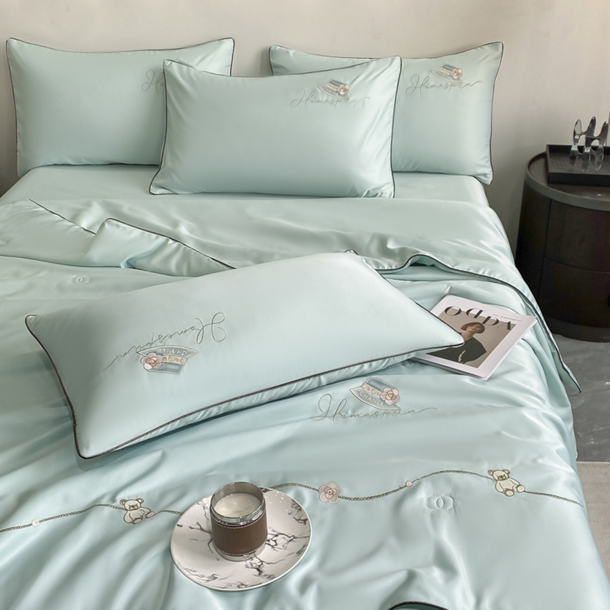 91家纺网 家纺一手货源 找家纺 绒世界 2026新款刺绣水洗真丝夏被四件套公主日记系列-风格一 公主日记-白茶绿