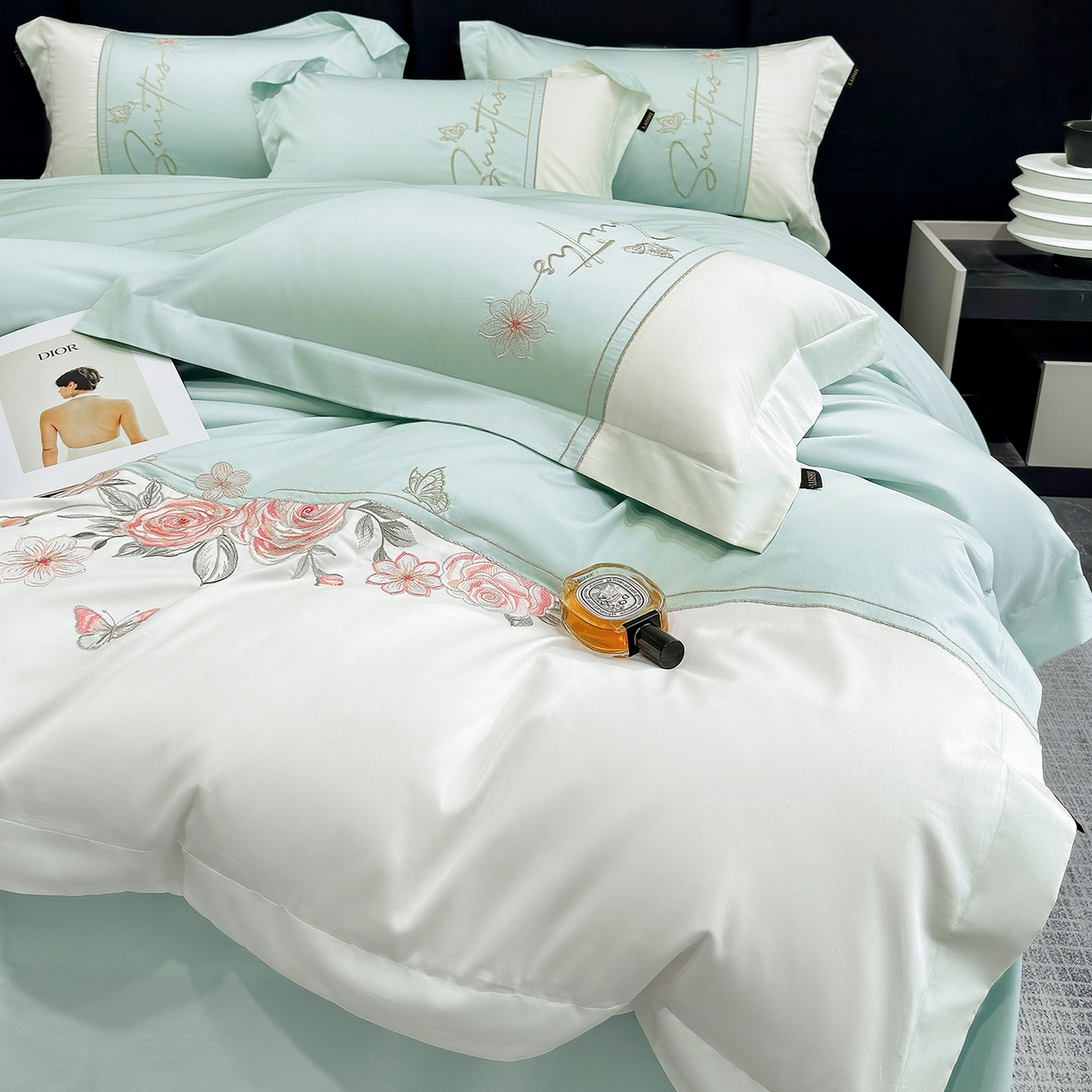 91家纺网 家纺一手货源 找家纺 莱势 2026新款100支全棉纯棉50x50s埃及贡缎长绒棉刺绣绣花四件套高端礼盒-花开半夏系列 花开半夏-绿野仙踪