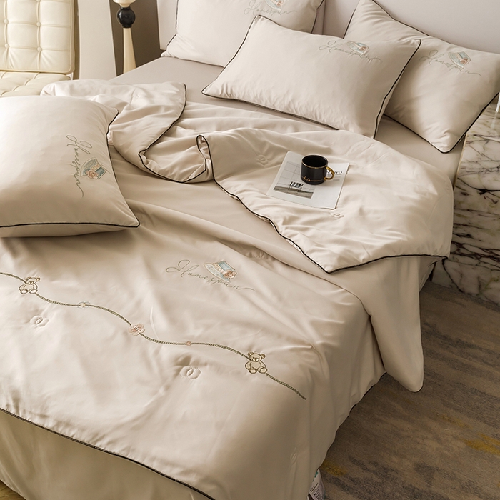 91家纺网 家纺一手货源 找家纺 绒世界 2026新款刺绣水洗真丝夏被四件套公主日记系列-风格二 公主日记-香槟