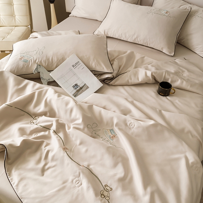 91家纺网 家纺一手货源 找家纺 绒世界 2026新款刺绣水洗真丝夏被四件套公主日记系列-风格二 公主日记-香槟