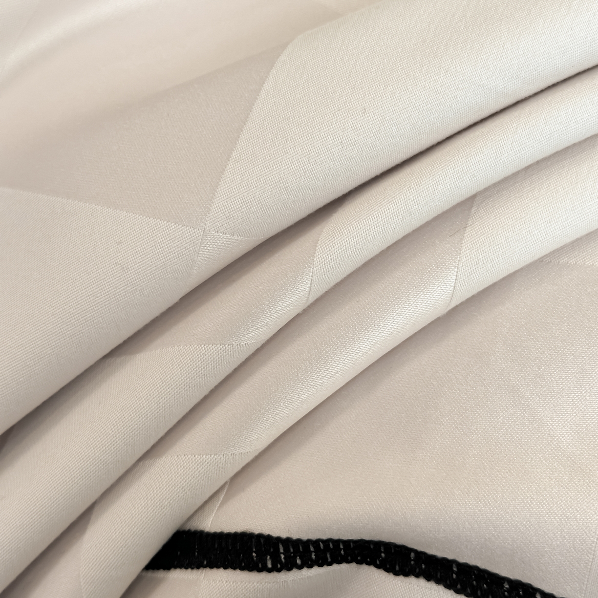 91家纺网 家纺一手货源 找家纺 绒世界 2026新款贡缎提花床单床笠四件套 香槟