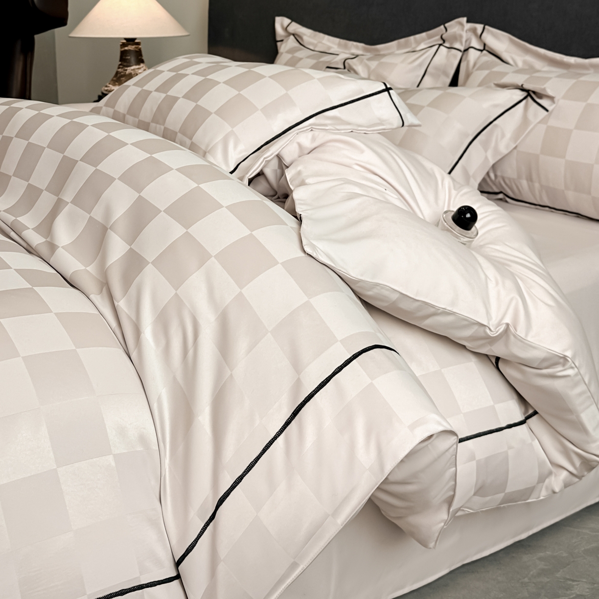 91家纺网 家纺一手货源 找家纺 绒世界 2026新款贡缎提花床单床笠四件套 香槟