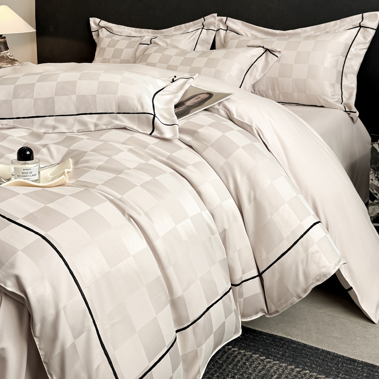 91家纺网 家纺一手货源 找家纺 绒世界 2026新款贡缎提花床单床笠四件套 香槟