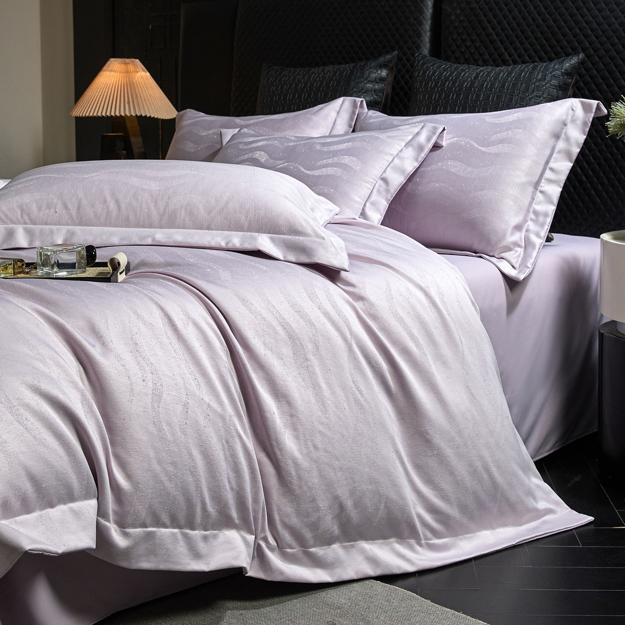 91家纺网 家纺一手货源 找家纺 绒世界 2026新款压线款金丝提花床单床笠四件套 金丝提花-烟灰紫