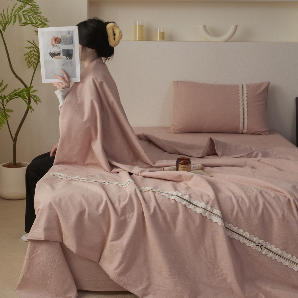 91家纺网 家纺一手货源 找家纺 尊妙被业 2026新款A类棉麻亚麻夏被大豆夏被四件套 棉麻 粉