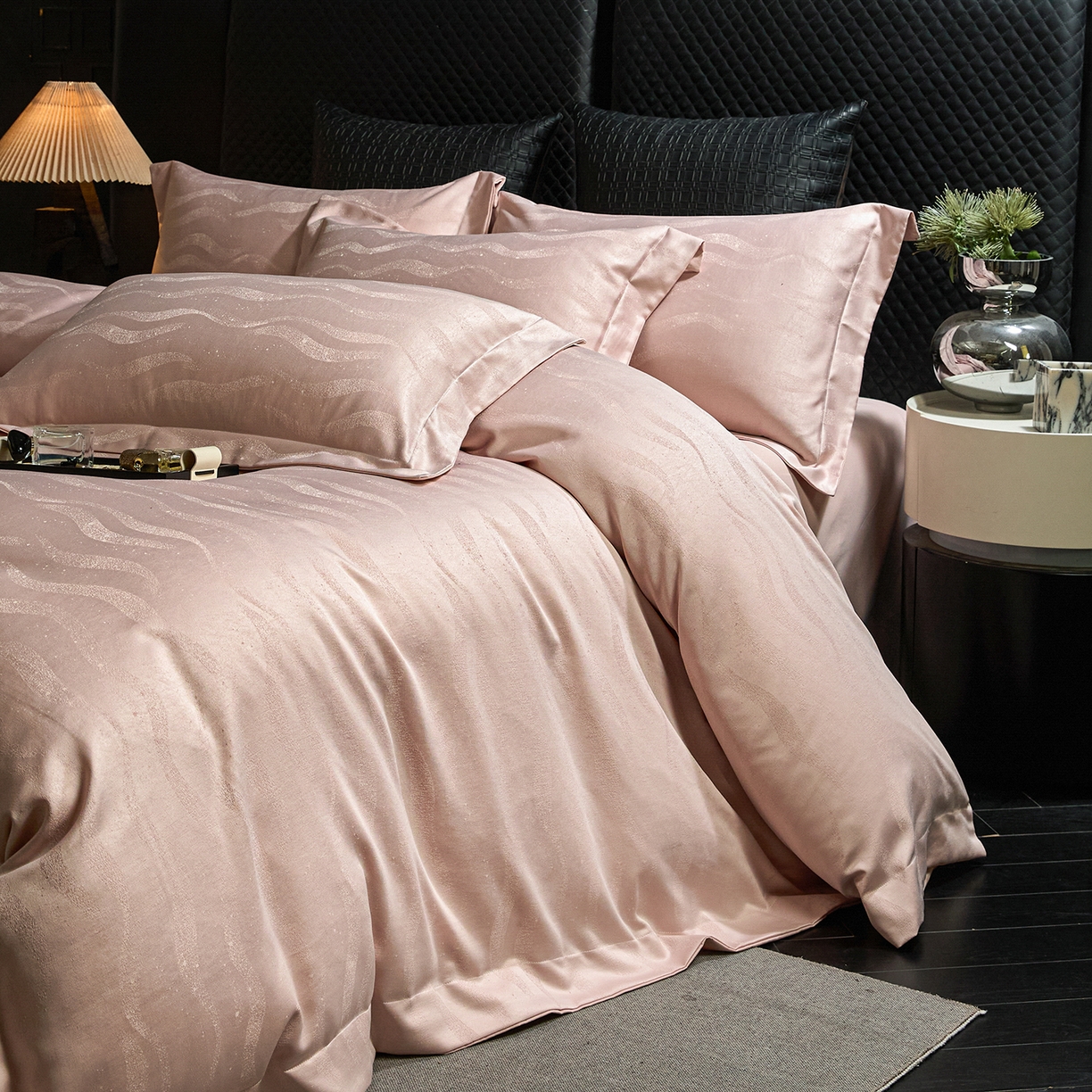 91家纺网 家纺一手货源 找家纺 绒世界 2026新款压线款金丝提花床单床笠四件套 金丝提花-流云粉