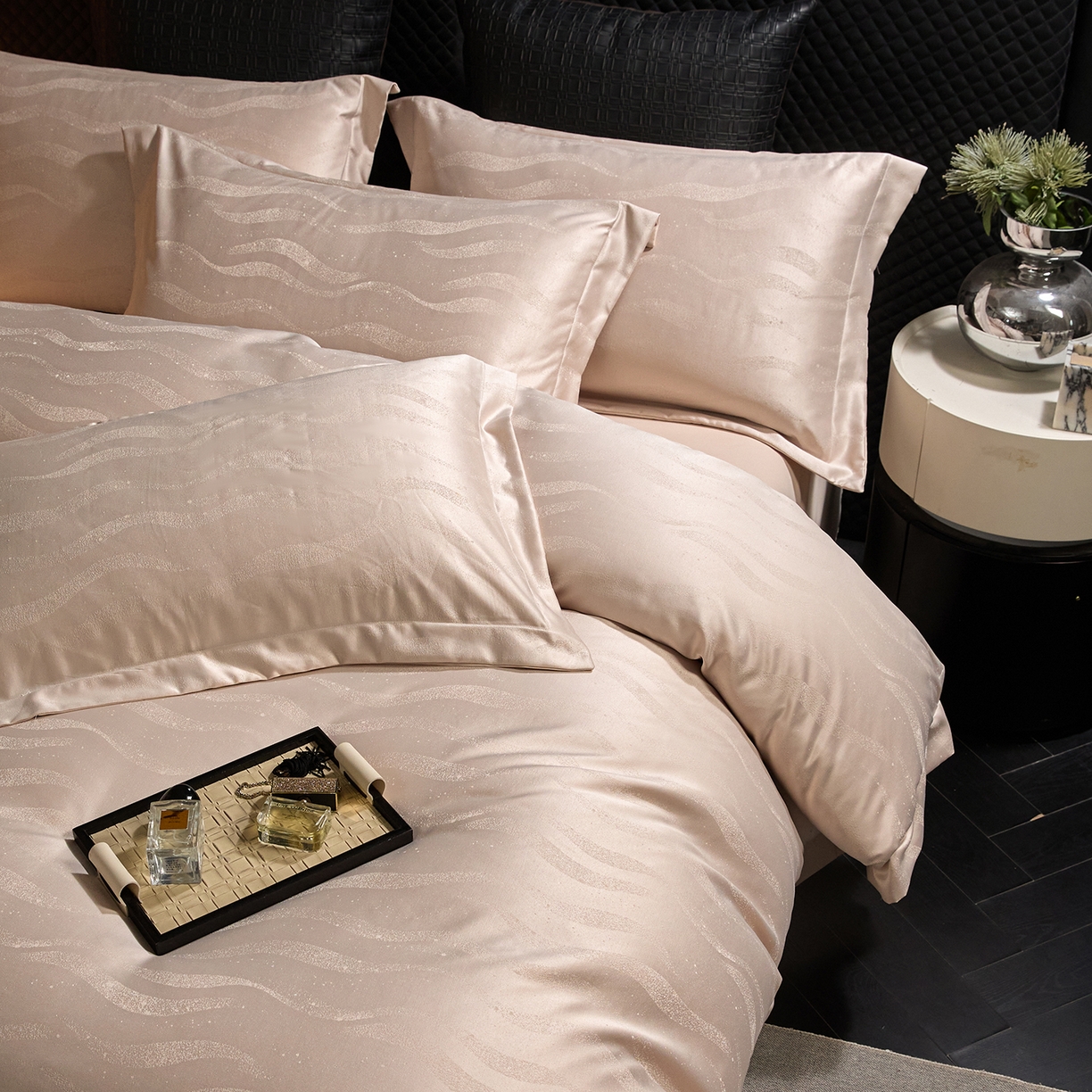 91家纺网 家纺一手货源 找家纺 绒世界 2026新款压线款金丝提花床单床笠四件套 金丝提花-香槟金