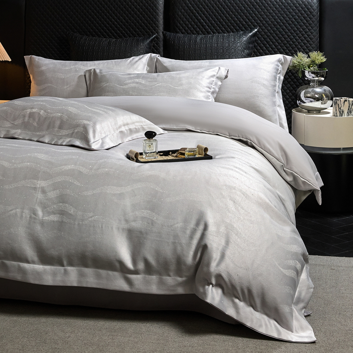 91家纺网 家纺一手货源 找家纺 绒世界 2026新款压线款金丝提花床单床笠四件套 金丝提花-银月灰