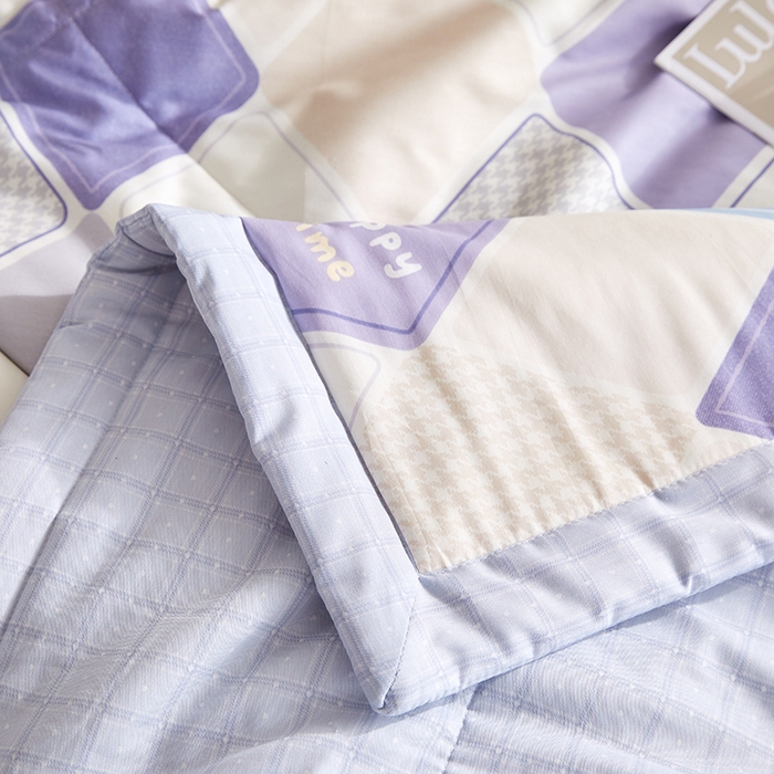 91家纺网 家纺一手货源 找家纺 海洋家纺 2026新款100%里外全棉夏被印花空调被夏凉被薄被子棉花夏被四件套 菱形格 蓝