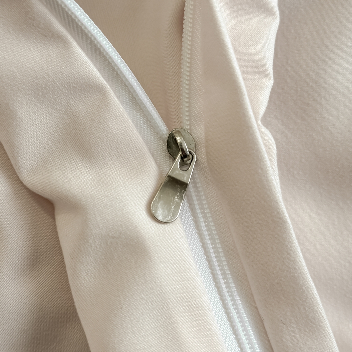 91家纺网 家纺一手货源 找家纺 丝印良品 2026新款贡缎提花床单床笠四件套 香槟