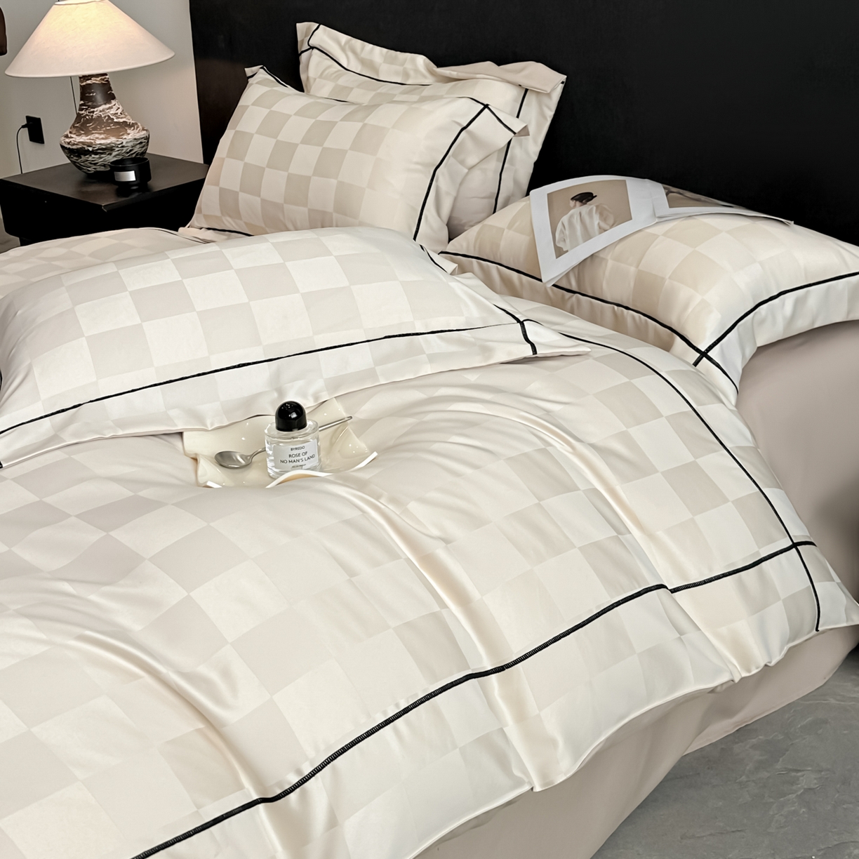 91家纺网 家纺一手货源 找家纺 丝印良品 2026新款贡缎提花床单床笠四件套 卡其