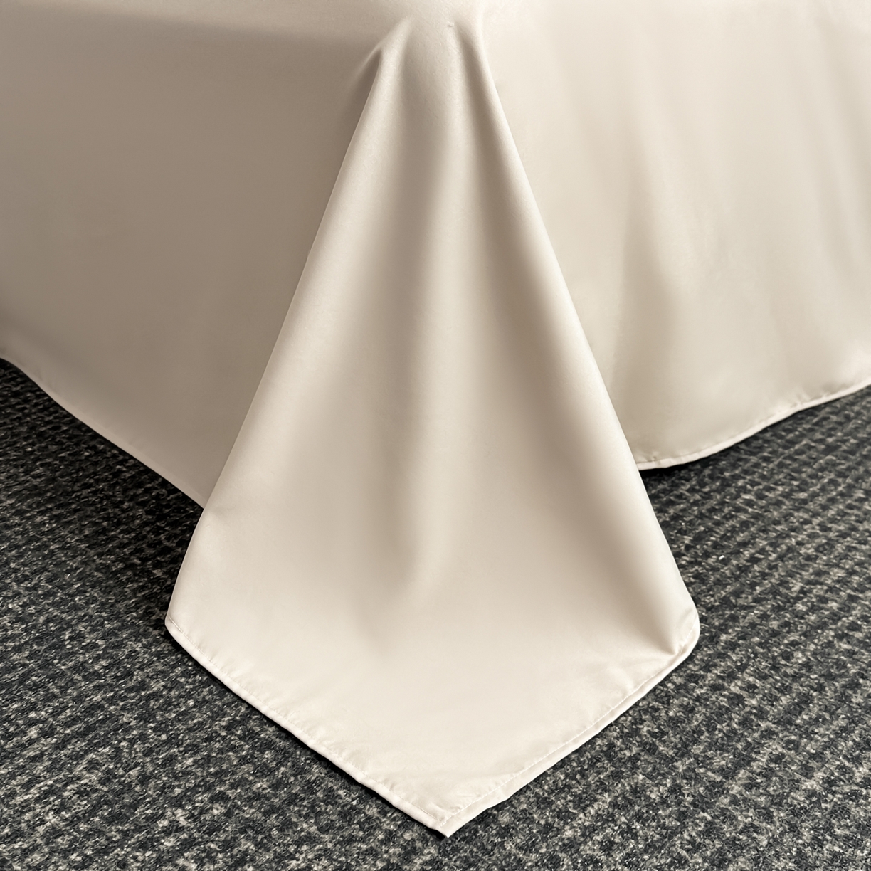 91家纺网 家纺一手货源 找家纺 丝印良品 2026新款贡缎提花床单床笠四件套 卡其