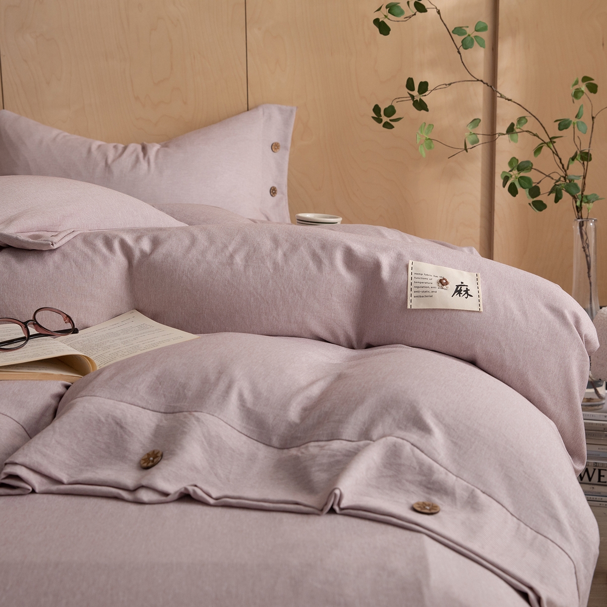 91家纺网 家纺一手货源 找家纺 丝印良品 2026新款雨露麻纽扣款床单床笠四件套 雨露麻（紫粉）