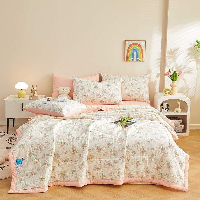 91家纺网 家纺一手货源 找家纺 海洋家纺 2026新款100%里外全棉夏被印花空调被夏凉被薄被子棉花夏被四件套 魅之夏