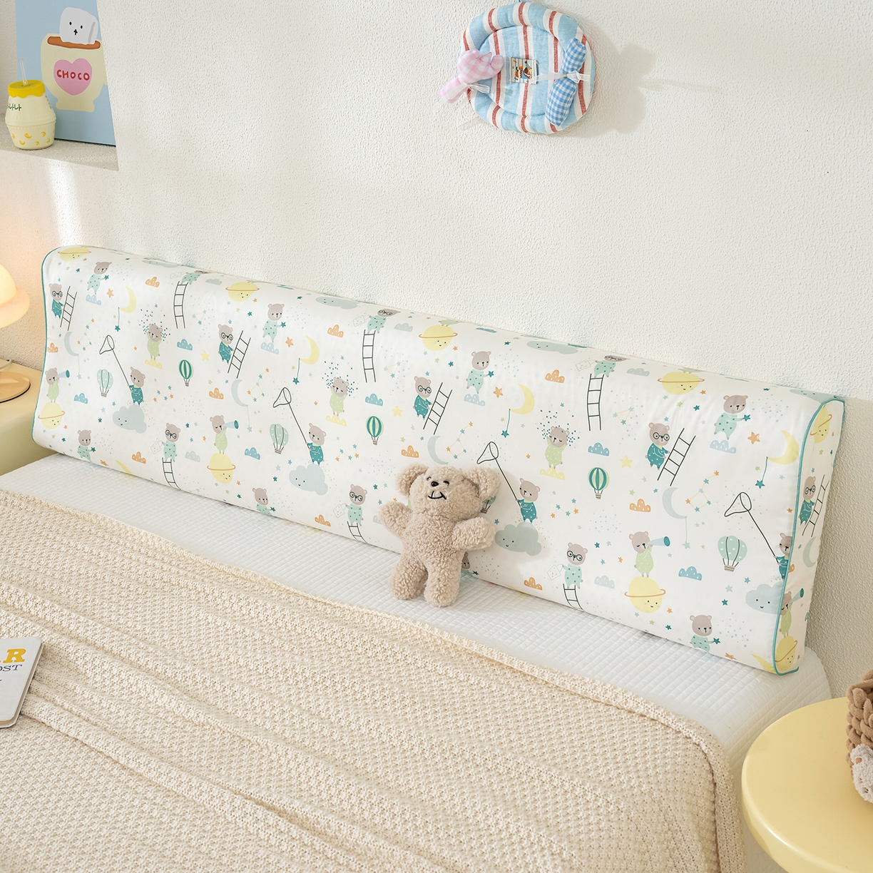 91家纺网 家纺一手货源 找家纺 良佐生活 2026新款60支长绒棉全棉贡缎双人乳胶枕套 小熊探月