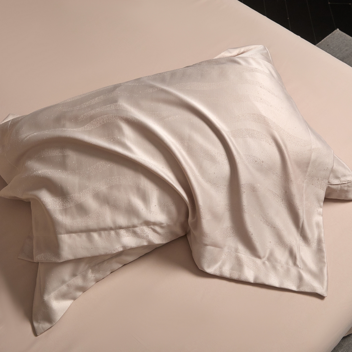 91家纺网 家纺一手货源 找家纺 丝印良品 2026新款压线款金丝提花床单床笠四件套 金丝提花-香槟金