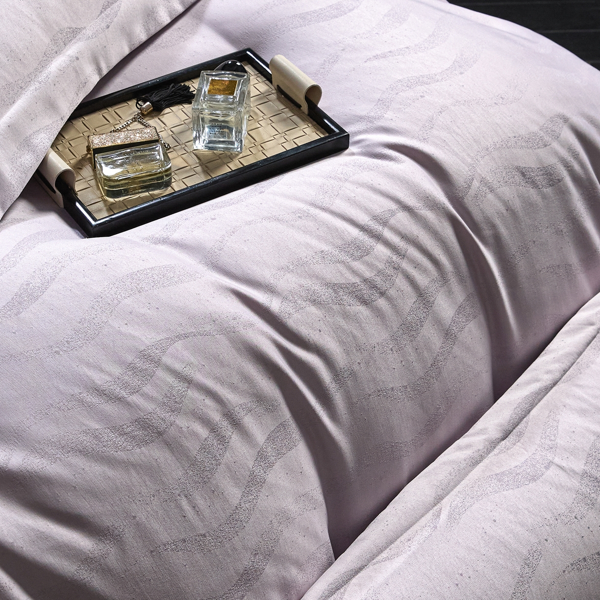 91家纺网 家纺一手货源 找家纺 丝印良品 2026新款压线款金丝提花床单床笠四件套 金丝提花-烟灰紫