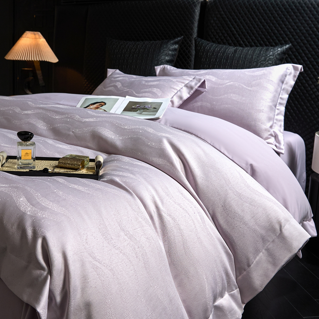 91家纺网 家纺一手货源 找家纺 丝印良品 2026新款压线款金丝提花床单床笠四件套 金丝提花-烟灰紫