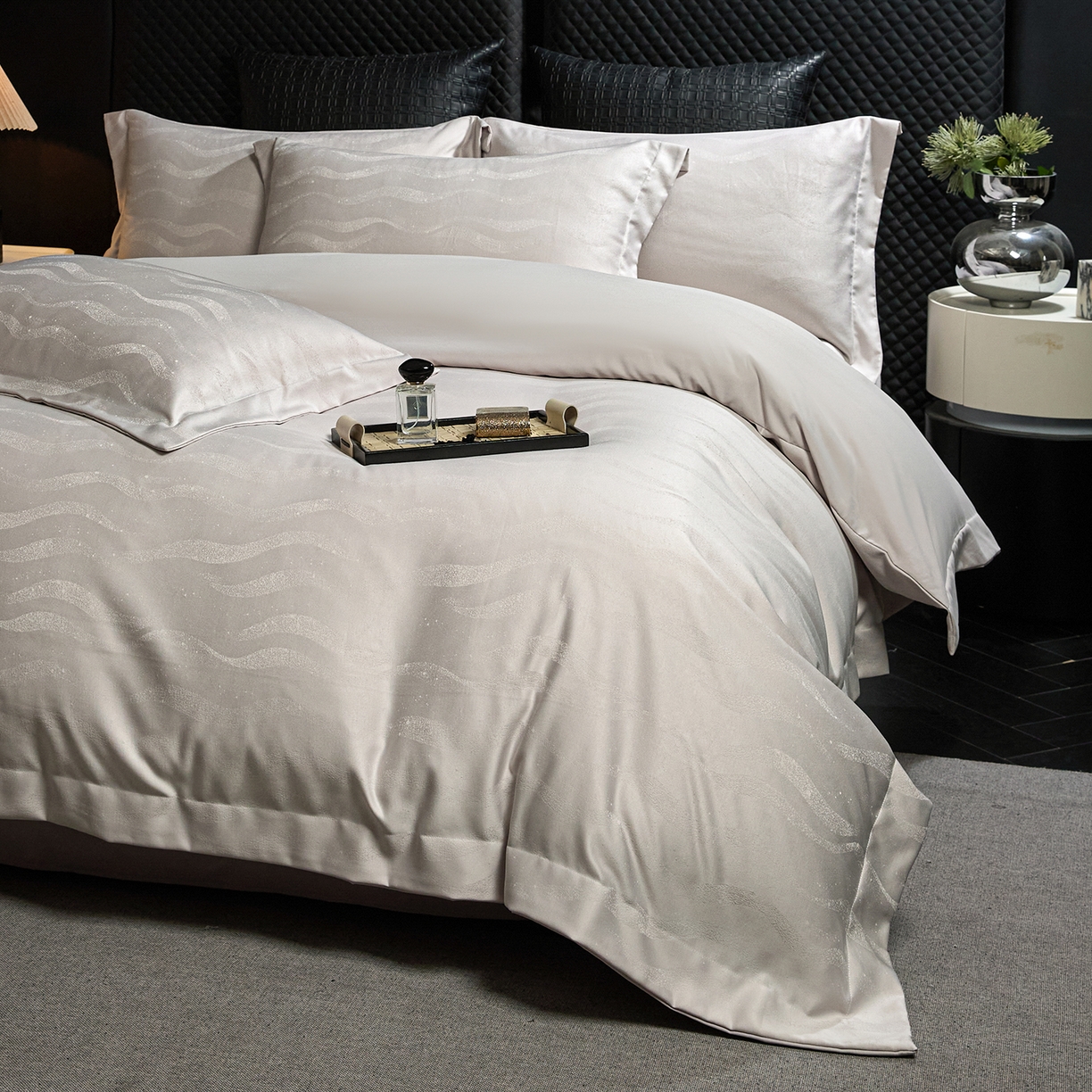 91家纺网 家纺一手货源 找家纺 丝印良品 2026新款压线款金丝提花床单床笠四件套 金丝提花-奶光杏