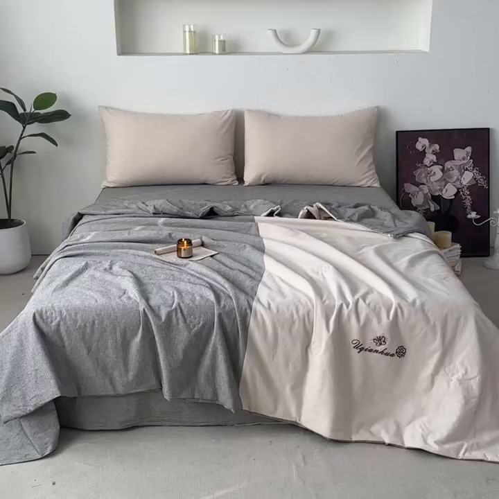 91家纺网 家纺一手货源 找家纺 尊妙被业 2026新款A类棉麻亚麻夏被大豆夏被四件套 棉麻 深灰拼米白