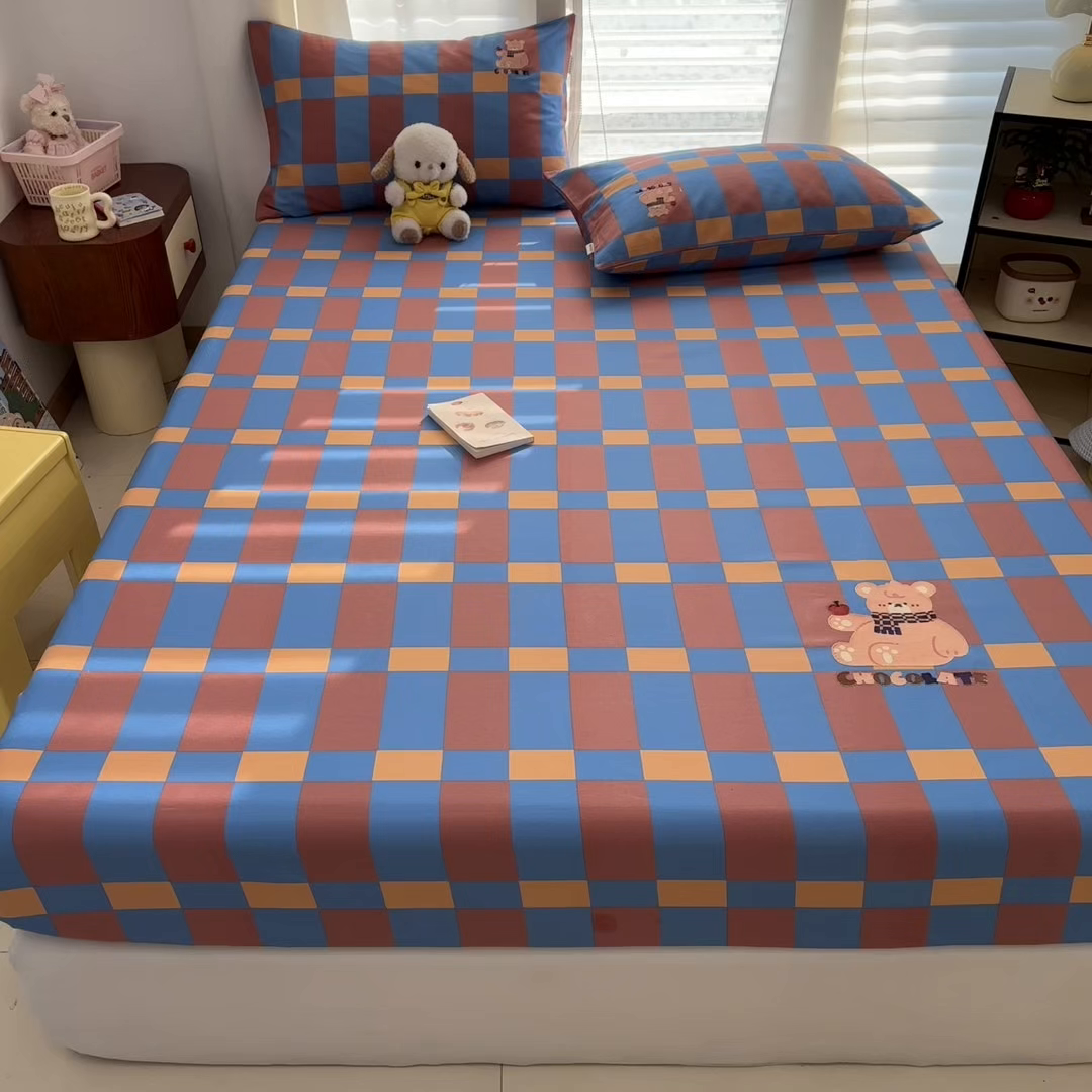 91家纺网 家纺一手货源 找家纺 卧趣家纺 2026新款全棉老粗布凉席席子床笠单件床笠单品单床笠绒布贴系列 莓果熊