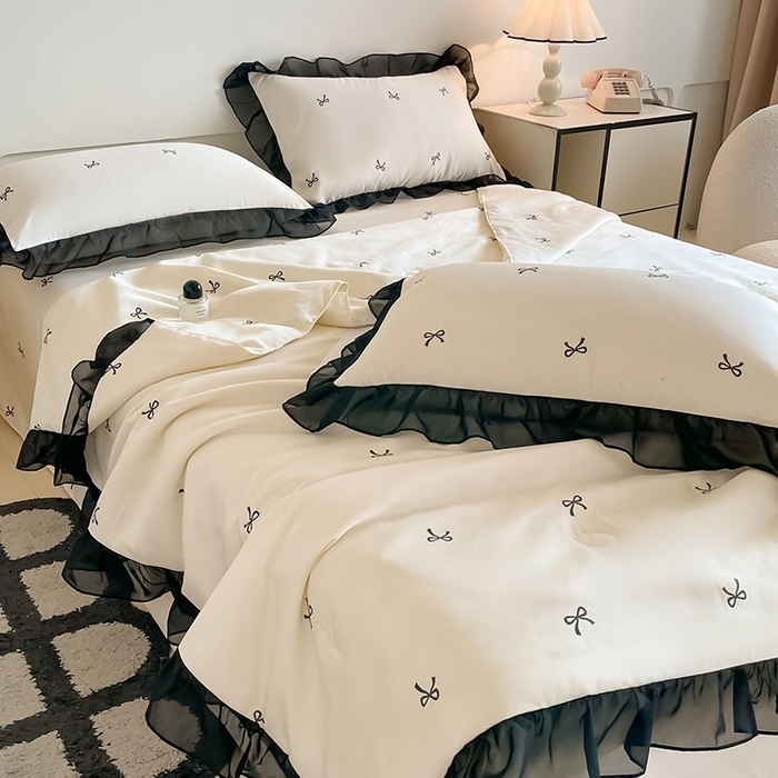 91家纺网 家纺一手货源 找家纺 丝印良品 2026新款水洗真丝冰丝美拉德风花边夏被四件套空调被夏凉被 夏被-蝴蝶结