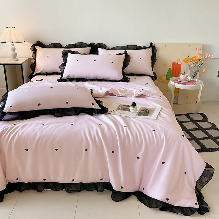 91家纺网 家纺一手货源 找家纺 丝印良品 2026新款水洗真丝冰丝美拉德风花边夏被四件套空调被夏凉被 夏被-爱心-粉