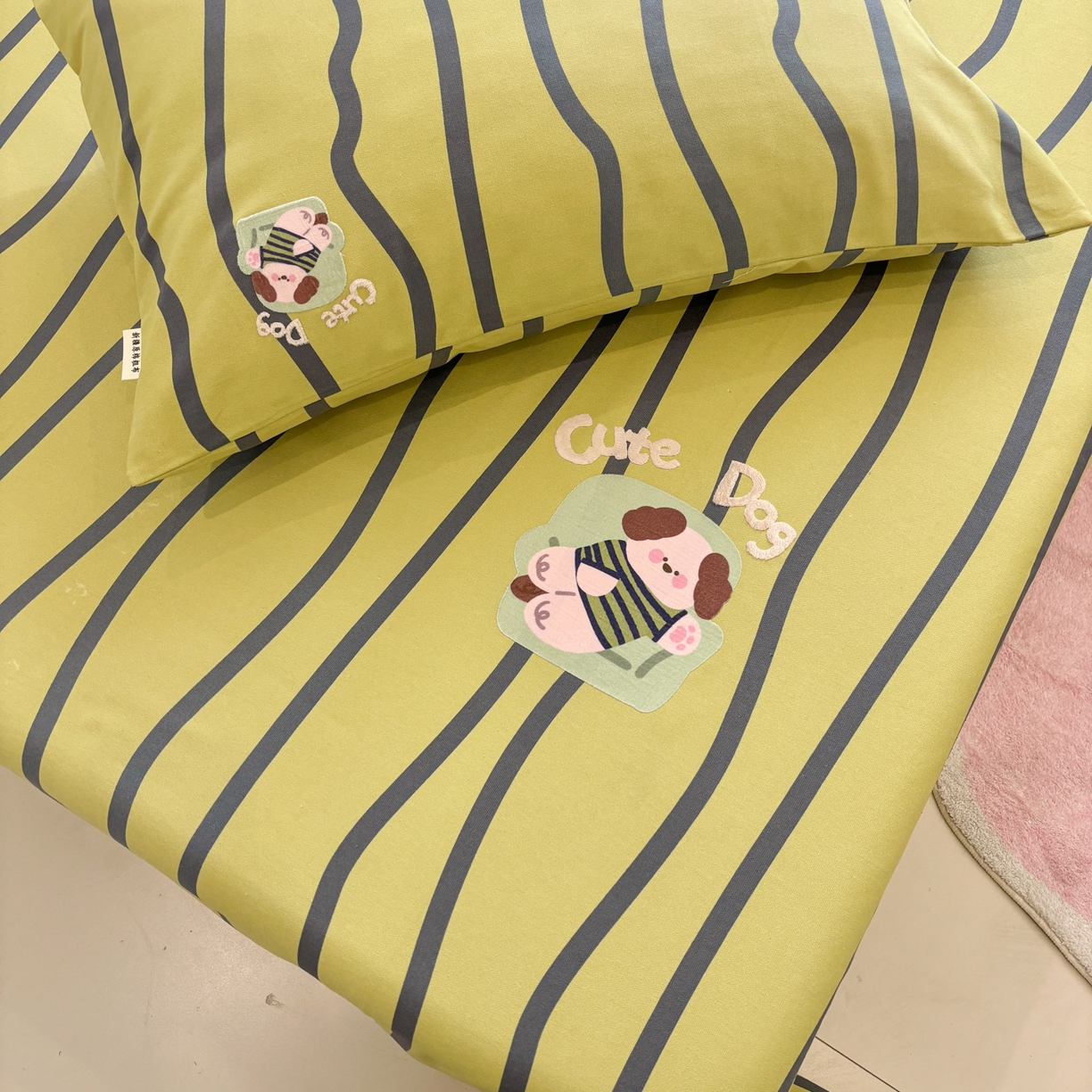 91家纺网 家纺一手货源 找家纺 卧趣家纺 2026新款全棉老粗布凉席席子床单单件单品床单单床单绒布贴系列 汪汪奶盖