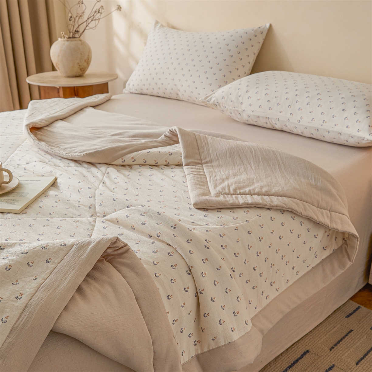 91家纺网 家纺一手货源 找家纺 尊妙被业 2026新款亚麻印花新疆棉花夏被 浅野