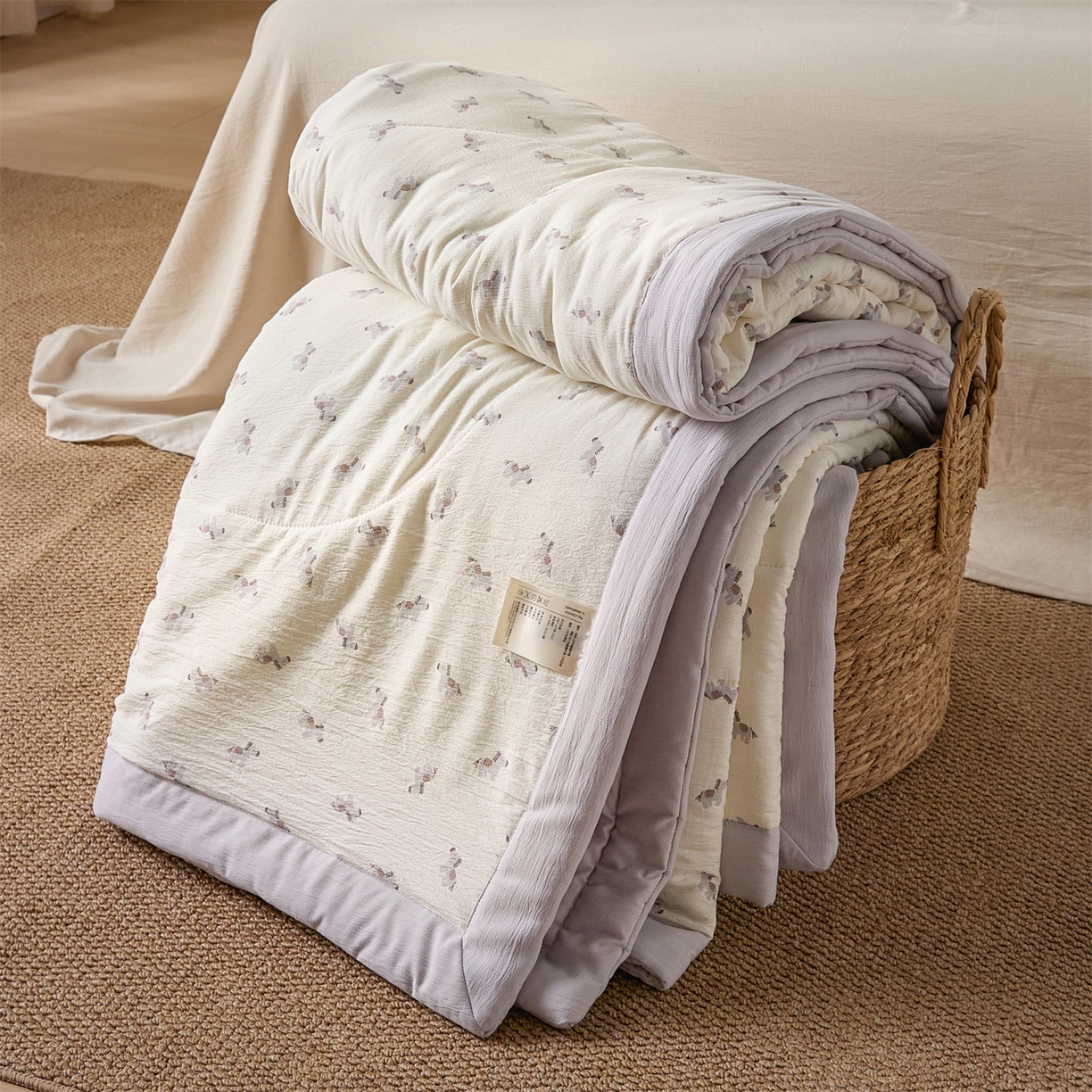 91家纺网 家纺一手货源 找家纺 尊妙被业 2026新款亚麻印花新疆棉花夏被 吉祥马