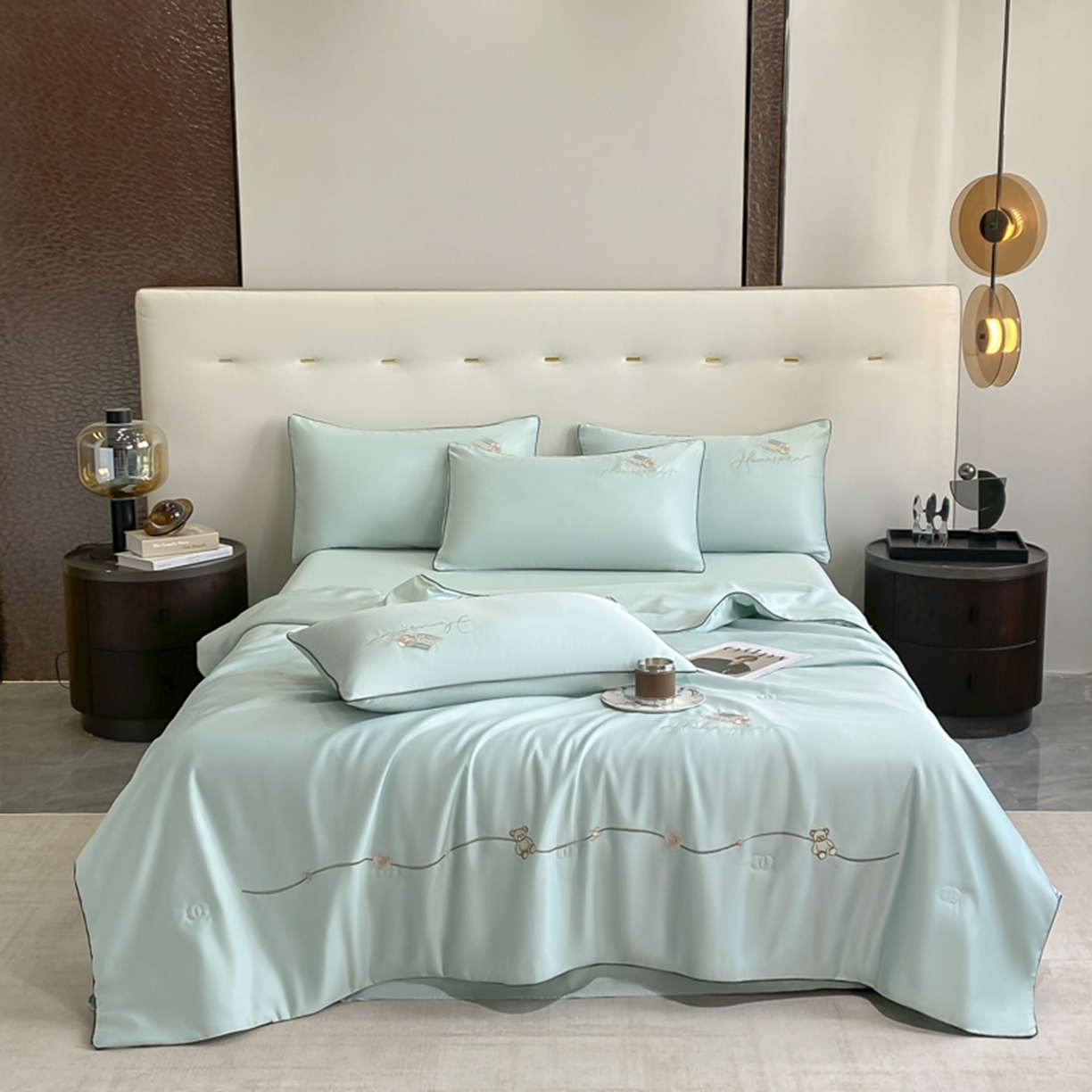 91家纺网 家纺一手货源 找家纺 丝印良品 2026新款刺绣水洗真丝夏被四件套公主日记系列-风格一 公主日记-白茶绿