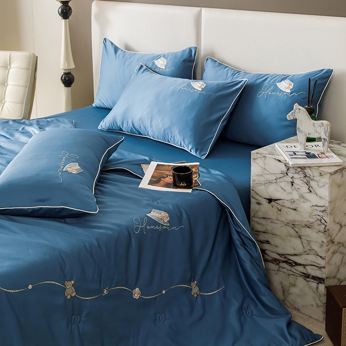 91家纺网 家纺一手货源 找家纺 丝印良品 2026新款刺绣水洗真丝夏被四件套公主日记系列-风格二 公主日记-宾利蓝