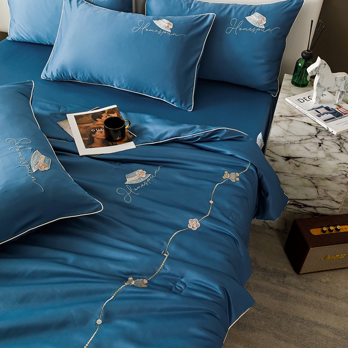 91家纺网 家纺一手货源 找家纺 丝印良品 2026新款刺绣水洗真丝夏被四件套公主日记系列-风格二 公主日记-宾利蓝