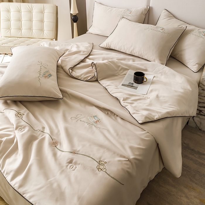 91家纺网 家纺一手货源 找家纺 丝印良品 2026新款刺绣水洗真丝夏被四件套公主日记系列-风格二 公主日记-香槟